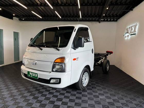 HYUNDAI HR 2.5 LONGO SEM CAÇAMBA 4X2 16V 130CV TURBO INTERCOOLER DIESEL 2P MANUAL HYUNDAI HR 2.5 LONGO SEM CAÇAMBA 4X2 16V 130CV TURBO INTERCOOLER DIESEL 2P MANUAL